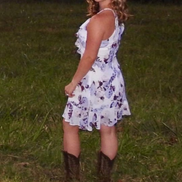 Francesca's Collections Dresses & Skirts - Mi ami Dress from Francescas worn only one time to take pictures in